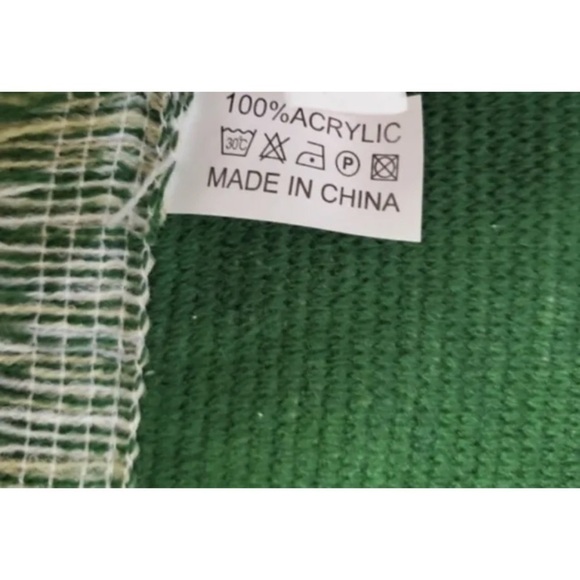 MILWAUKEE BUCKS BASKETBALL SCARF WISCONSIN BUCKS SCARF NEW!T3 - Picture 5 of 7